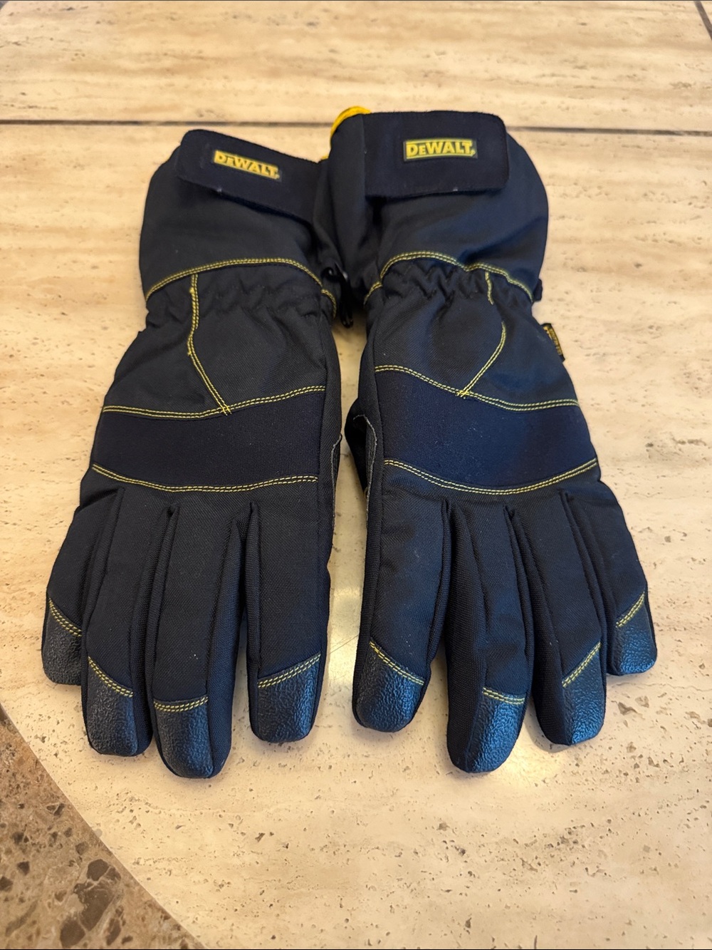 DeWalt Men’s Black Work Gloves - Insulated Durable Construction